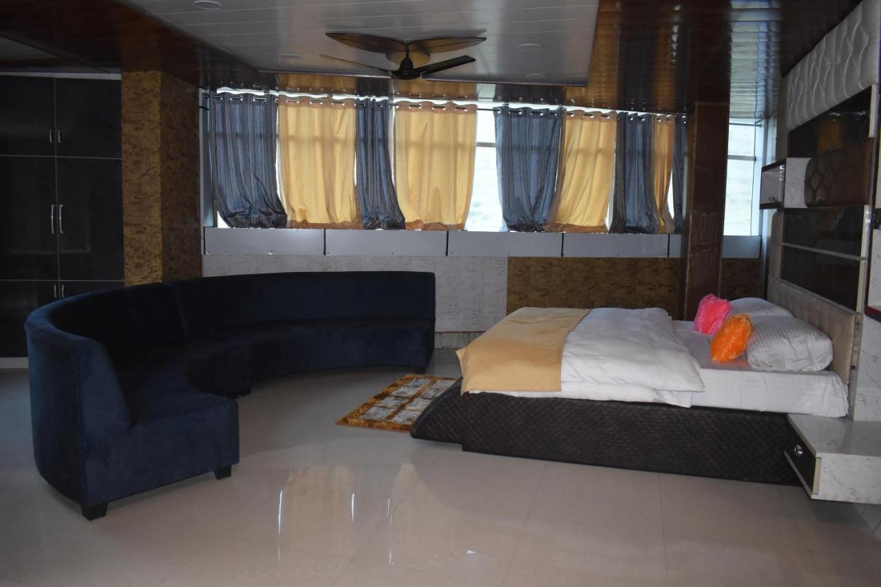 Jai Maa Bhagwati Hotel Pithorāgarh エクステリア 写真