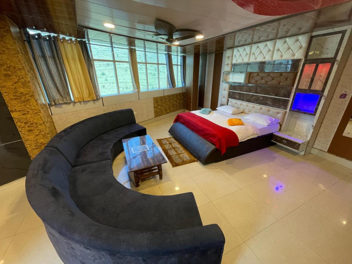 Jai Maa Bhagwati Hotel Pithorāgarh エクステリア 写真